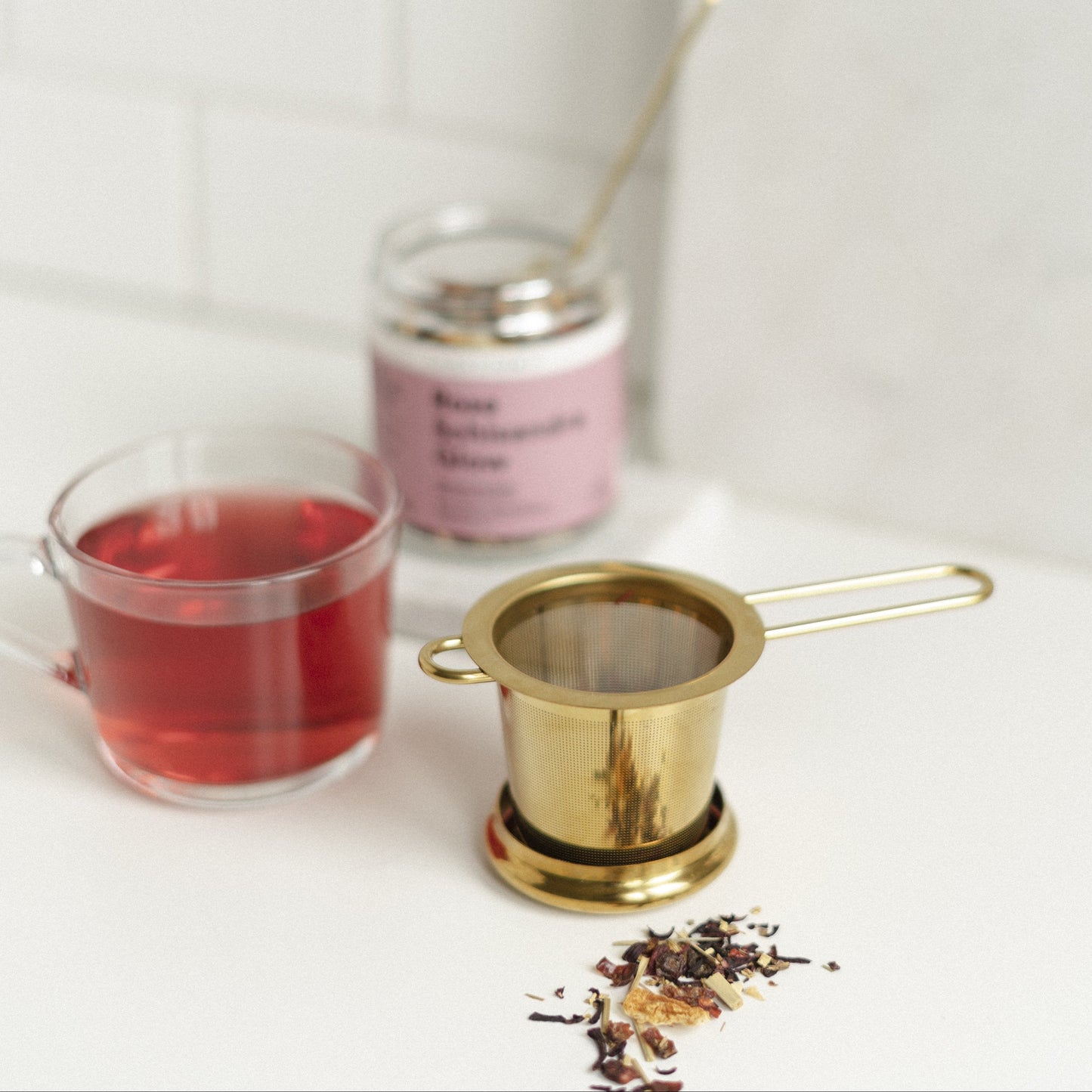 Lake & Oak Gold Goddess Tea Strainer Lifestyle