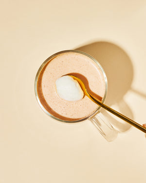 Blume Rose London Fog Superfood Latte Blend Lifestyle 2